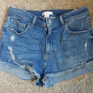 Distressed shorts